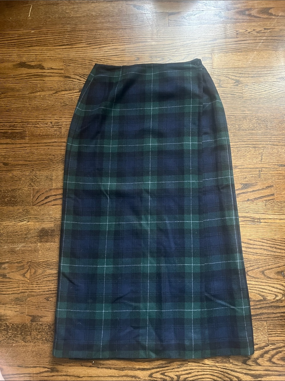 Eddie Bauer Green and Navy Plaid Wool Wrap Pencil Skirte
